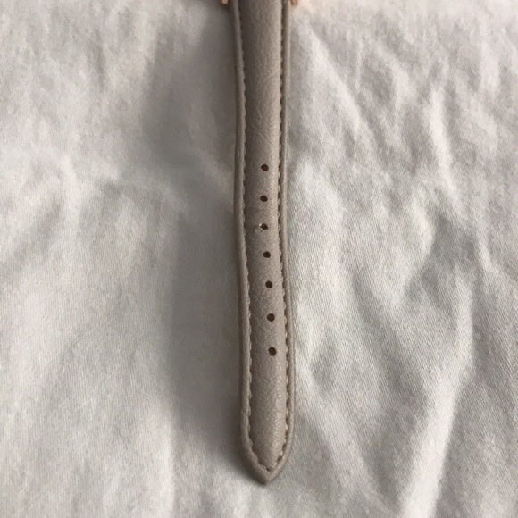 Ann Taylor Factory Floral Watch - Picture 11 of 16